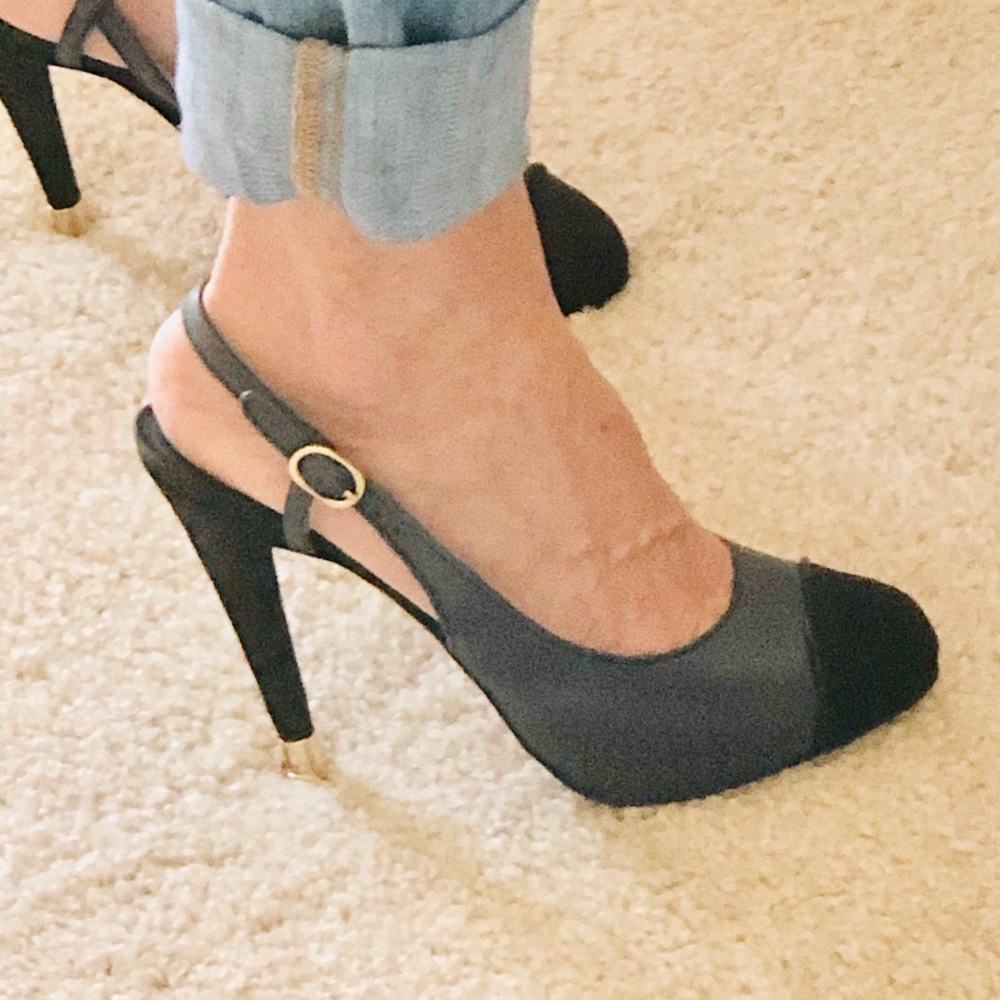 CHANEL Cap Toe Platform Slingback - Picture 8 of 8